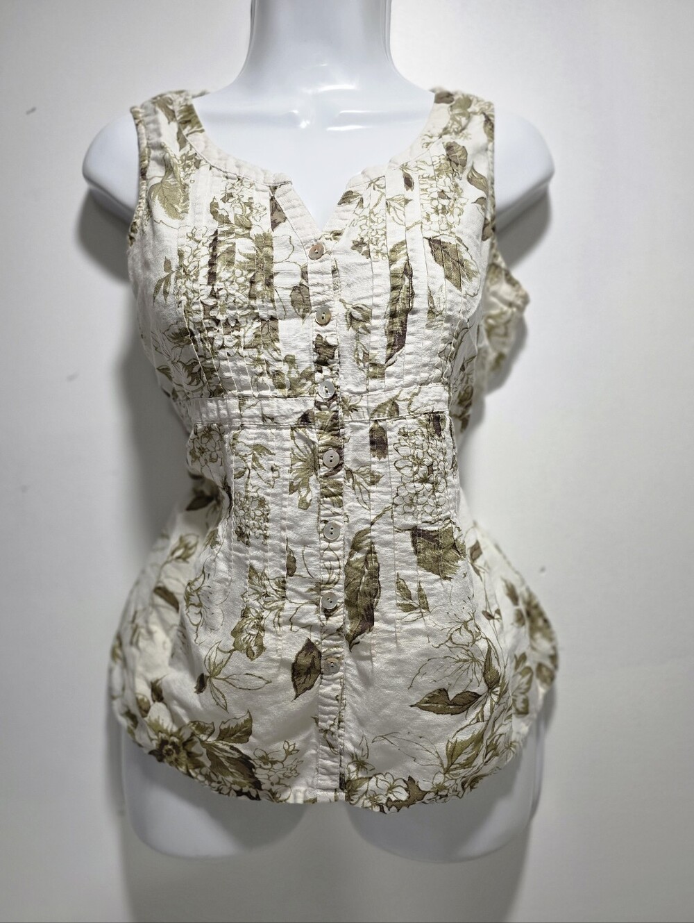 Van Heusen Cream Floral Button-Front Sleeveless Camisole Size-Medium